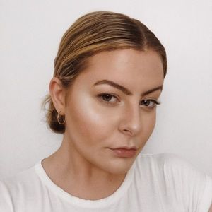 Meet your Posher, Daniela